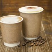 Vegware_concept_hotcups_VDW-8_VDW-12_beans-wood_1507_800x-672x372